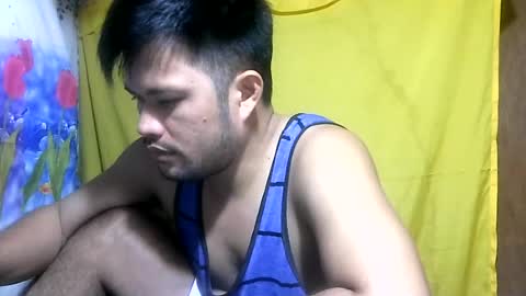 HottestPinoy32 online show from August 1, 6:45 am