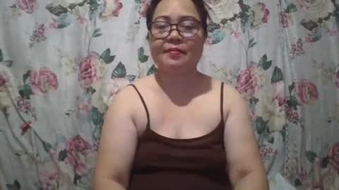 Snapshot of hottie_amanda69 chatting on June 28, 1:00 am hottie_amanda69 online show from June 28, 1:00 am