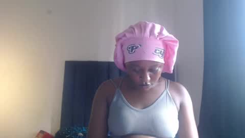 Ella online show from July 5, 10:22 am