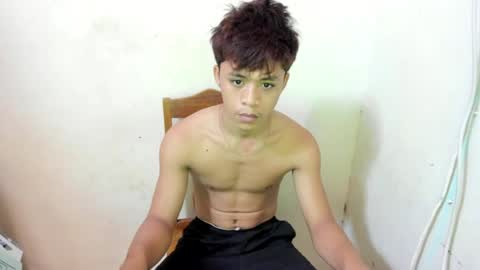 Snapshot of hottie_migs chatting on July 8, 10:20 am hottie_migs online show from July 8, 10:20 am