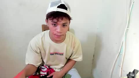 Snapshot of hottie_migs chatting on July 12, 1:02 pm hottie_migs online show from July 12, 1:02 pm