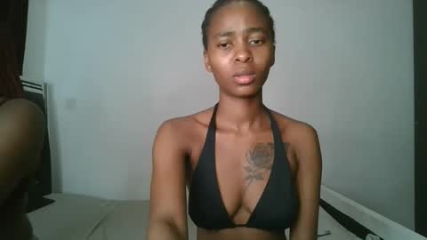 hottie_mistie online show from May 30, 6:32 am