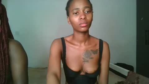 Snapshot of hottie_mistie chatting on June 4, 6:47 pm hottie_mistie online show from June 4, 6:47 pm