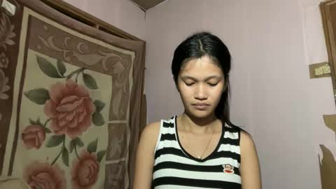 hottie_ptite online show from June 7, 9:24 am