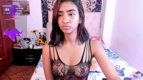 Snapshot of hottie_veronica chatting on December 13, 10:59 pm Veronica independent model online show from December 13, 10:59 pm