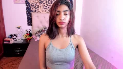 Snapshot of hottie_veronica chatting on January 5, 10:57 pm Veronica independent model online show from January 5, 10:57 pm