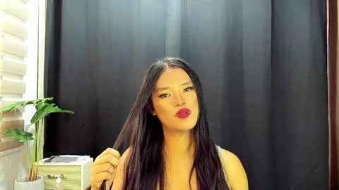 Maxine online show from November 28, 3:09 am