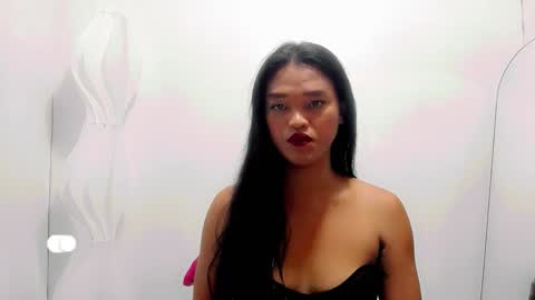 Maxine online show from January 13, 2:44 pm