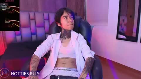 Juls online show from June 27, 7:19 pm