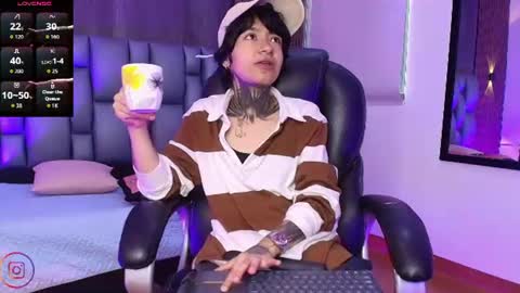 Juls online show from July 12, 7:38 pm