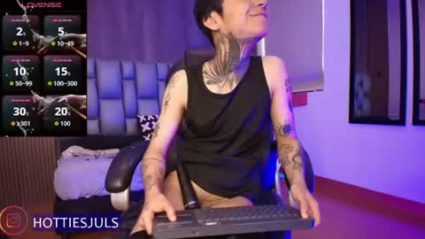 Juls online show from July 29, 5:55 pm