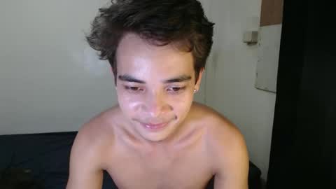 Snapshot of hottiespydie chatting on December 5, 4:10 am hottiespydie online show from December 5, 4:10 am