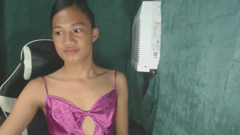 hottiest_luna online show from May 11, 3:45 am