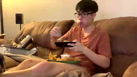 hottiewithabody101 online show from October 18, 12:02 am