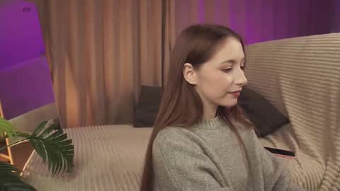 hottpeachh online show from October 10, 4:50 pm