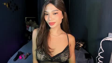 Hi i am Jane half vietnamese and half pinay and would like to meet good person here XOXO online show from May 23, 6:56 pm