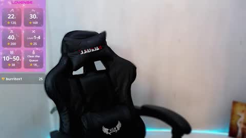 Snapshot of hotty_zeah chatting on February 18, 4:25 pm zeah online show from February 18, 4:25 pm