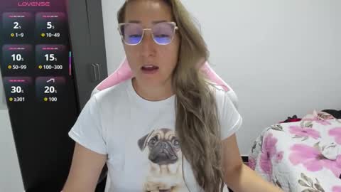 Snapshot of hottychrystal chatting on March 1, 2:13 am hottychrystal online show from March 1, 2:13 am