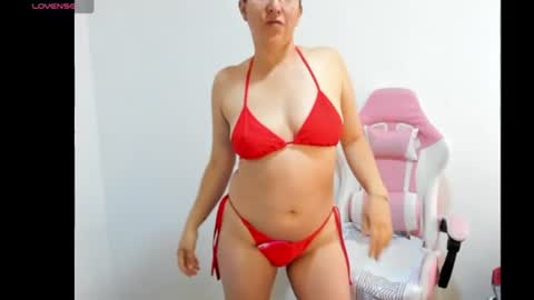 hottychrystal online show from June 27, 12:22 pm