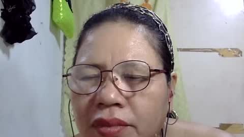 Snapshot of hottycrissy4u chatting on June 17, 7:04 pm hottycrissy4u online show from June 17, 7:04 pm