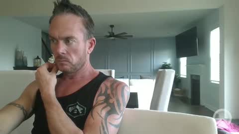 Snapshot of hotwifehotlife01 chatting on April 12, 9:09 pm Hotwifehotlife01 online show from April 12, 9:09 pm