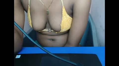 hotxxebony online show from April 28, 2:27 am