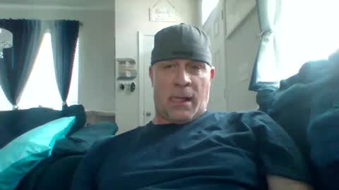 hotyummycock69 online show from September 27, 2:33 pm