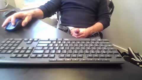 hoverday online show from April 1, 7:33 pm