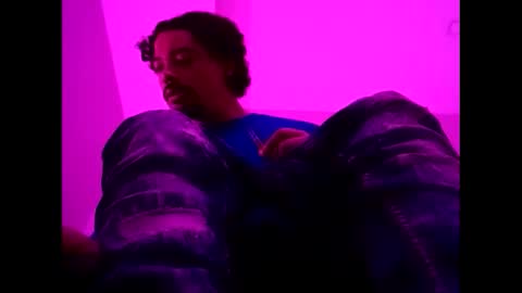 htxsaucehoggn online show from April 1, 7:20 am