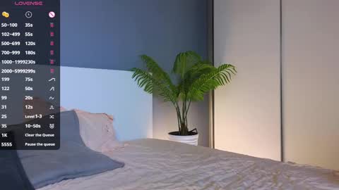 Diane online show from March 1, 8:21 pm