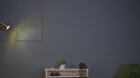 Diane online show from September 9, 1:38 am