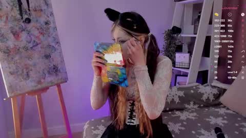 Snapshot of huba_booba chatting on February 20, 9:15 pm Diane online show from February 20, 9:15 pm