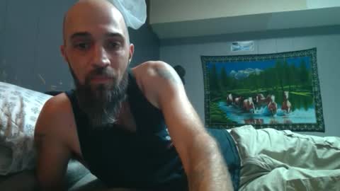 Snapshot of huckthefinn chatting on April 1, 6:25 am huckthefinn online show from April 1, 6:25 am