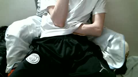 Snapshot of hug_me chatting on September 10, 11:49 pm Keanu online show from September 10, 11:49 pm