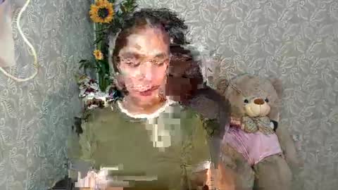 Snapshot of huge_cock2handle_intown chatting on January 29, 7:04 am huge_cock2handle_intown online show from January 29, 7:04 am