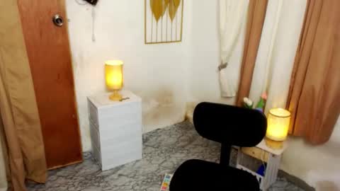 drea  online show from October 31, 7:26 pm