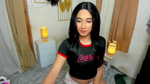 drea  online show from November 15, 8:27 pm