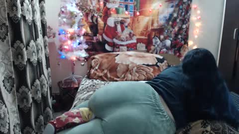 hugeassdevil online show from December 10, 10:47 pm