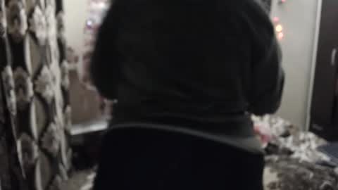 hugeassdevil online show from December 14, 1:39 am