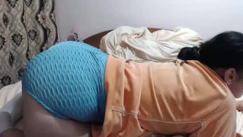 hugeassdevil online show from September 21, 8:21 pm