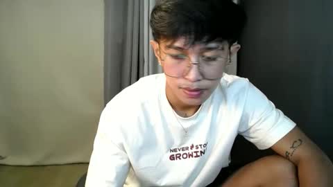 hugecockchristian online show from September 11, 9:42 am