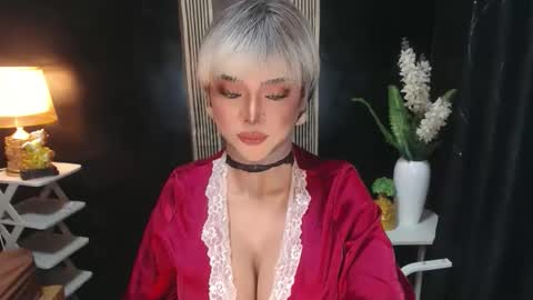 Christine online show from April 24, 5:48 pm