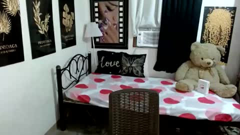 Snapshot of hugecockgoddessx chatting on February 11, 11:10 pm hugecockgoddessx online show from February 11, 11:10 pm