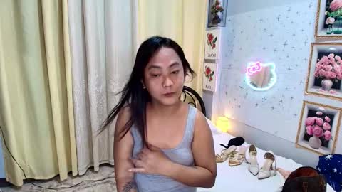 Snapshot of hugejuicyhotdog chatting on October 10, 9:30 am hugejuicyhotdog online show from October 10, 9:30 am