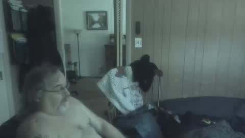 lonely huggy bear online show from February 26, 3:08 pm