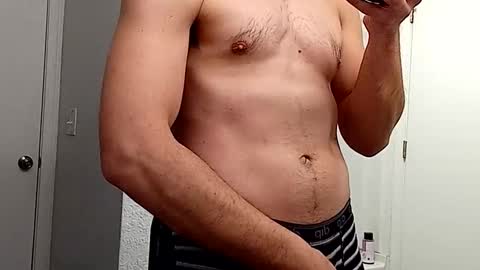 Snapshot of hugh_jenhorny chatting on January 1, 11:38 am Jake online show from January 1, 11:38 am