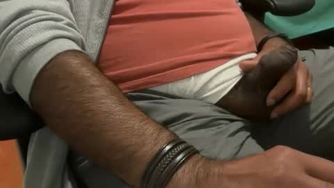 HunkyLover online show from April 19, 7:07 am