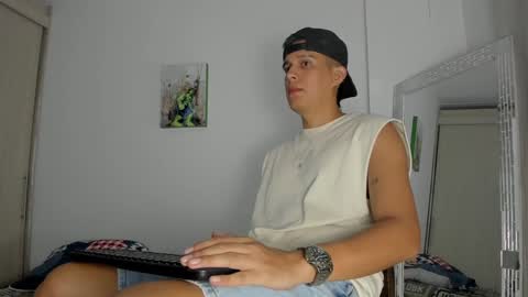 Hugo online show from December 13, 2:10 am