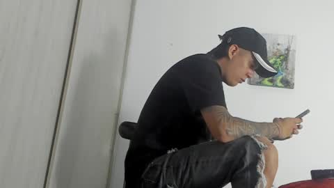 Hugo online show from December 25, 6:31 am