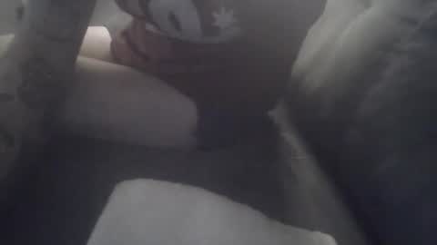 Snapshot of huguit026 chatting on February 8, 12:28 am huguit026 online show from February 8, 12:28 am